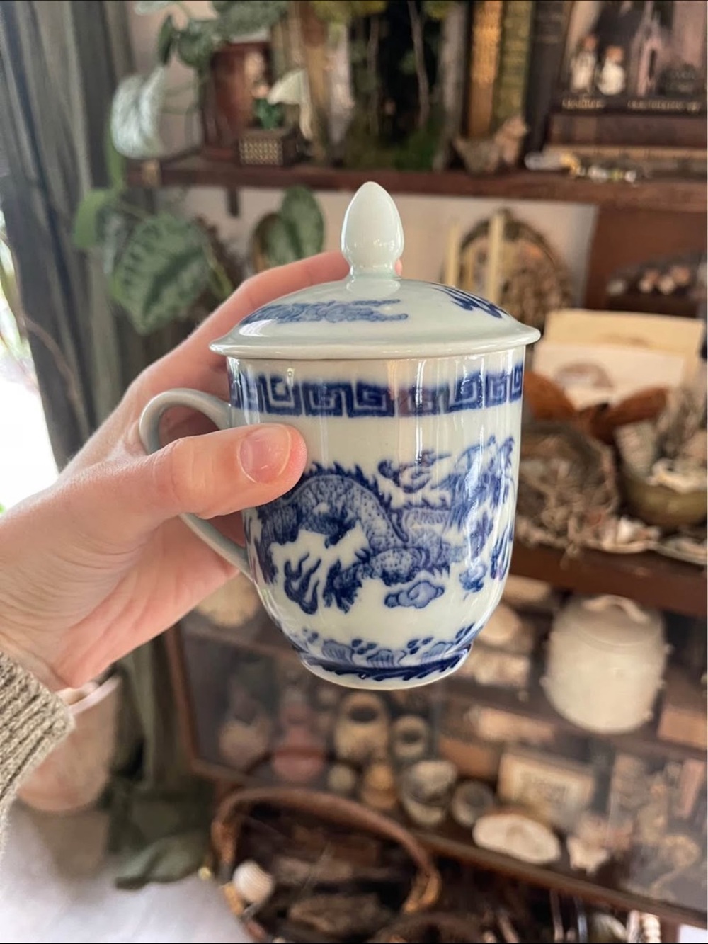 Vintage Chinese Porcelain Lidded Mug